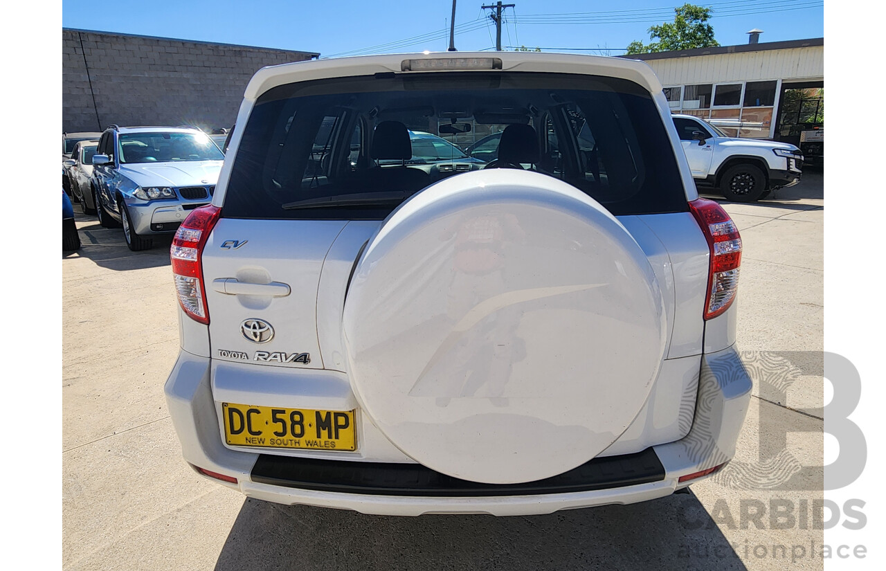 7/2011 Toyota Rav4 CV (2wd) ACA38R 4d Wagon White 2.4L