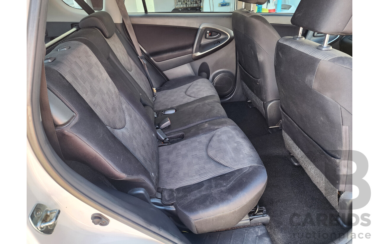 7/2011 Toyota Rav4 CV (2wd) ACA38R 4d Wagon White 2.4L