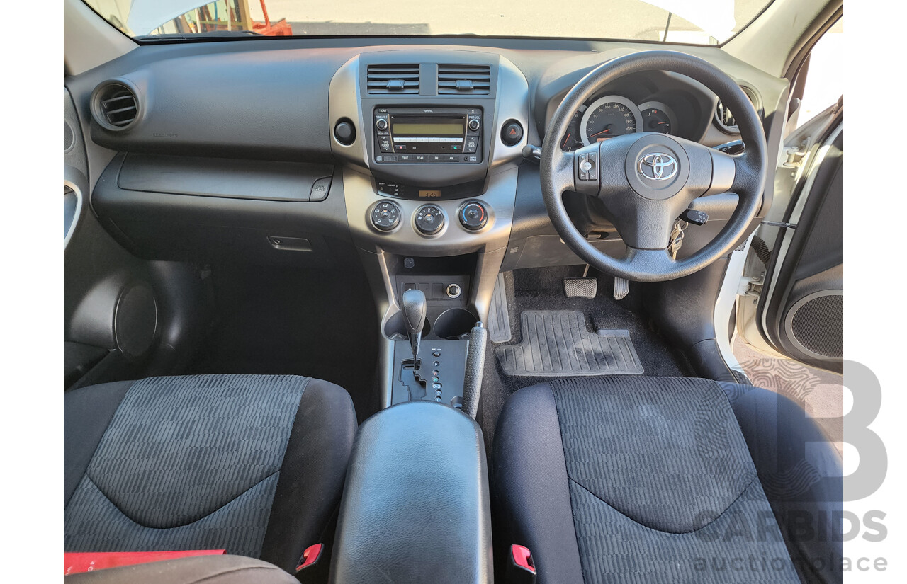 7/2011 Toyota Rav4 CV (2wd) ACA38R 4d Wagon White 2.4L