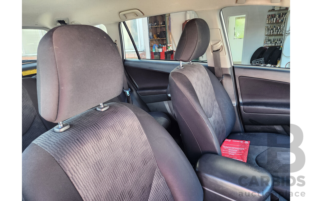 7/2011 Toyota Rav4 CV (2wd) ACA38R 4d Wagon White 2.4L