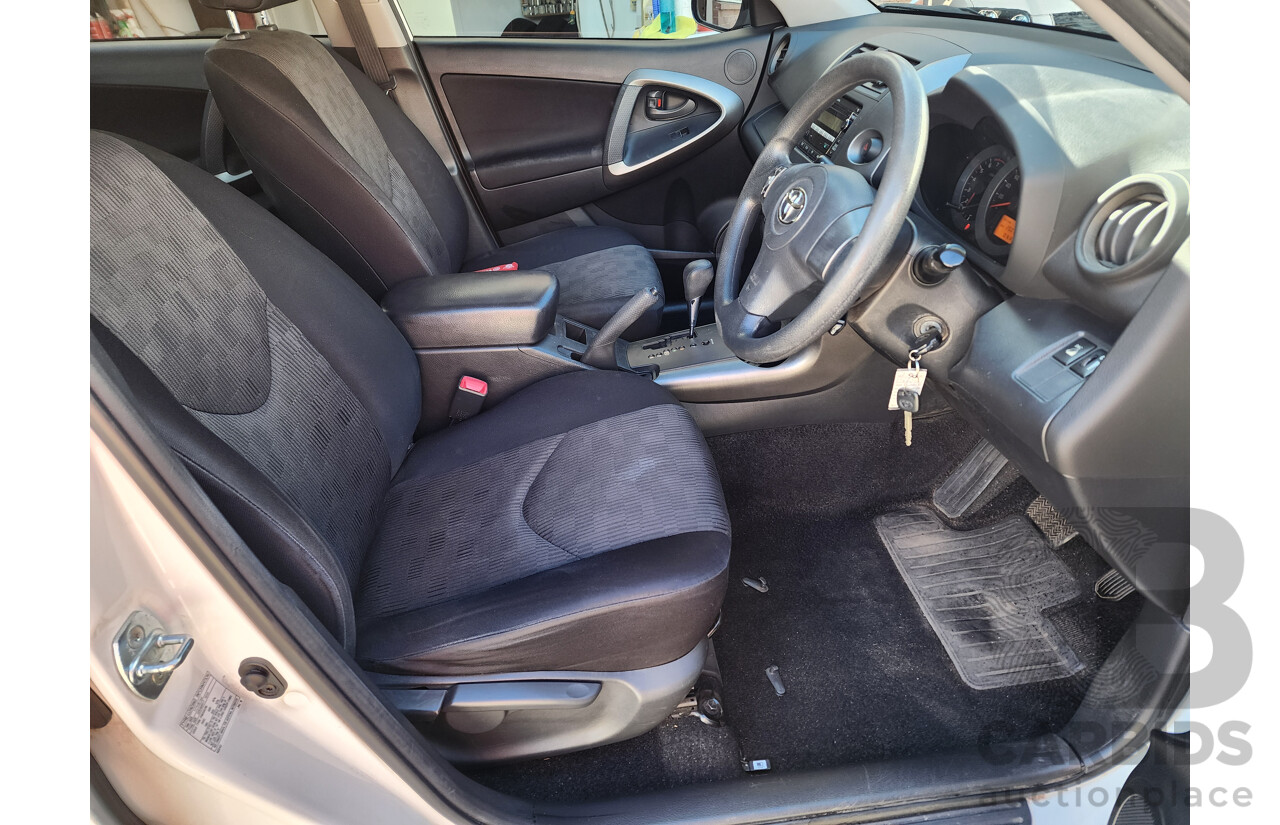 7/2011 Toyota Rav4 CV (2wd) ACA38R 4d Wagon White 2.4L