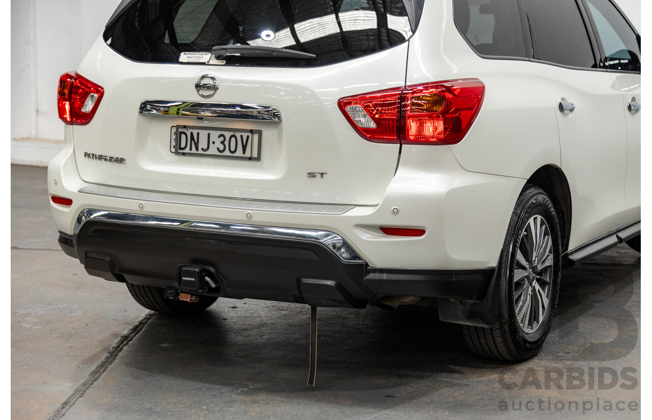 5/2017 Nissan Pathfinder ST R52 MY15 4d Wagon White V6 3.5L - 7 Seater