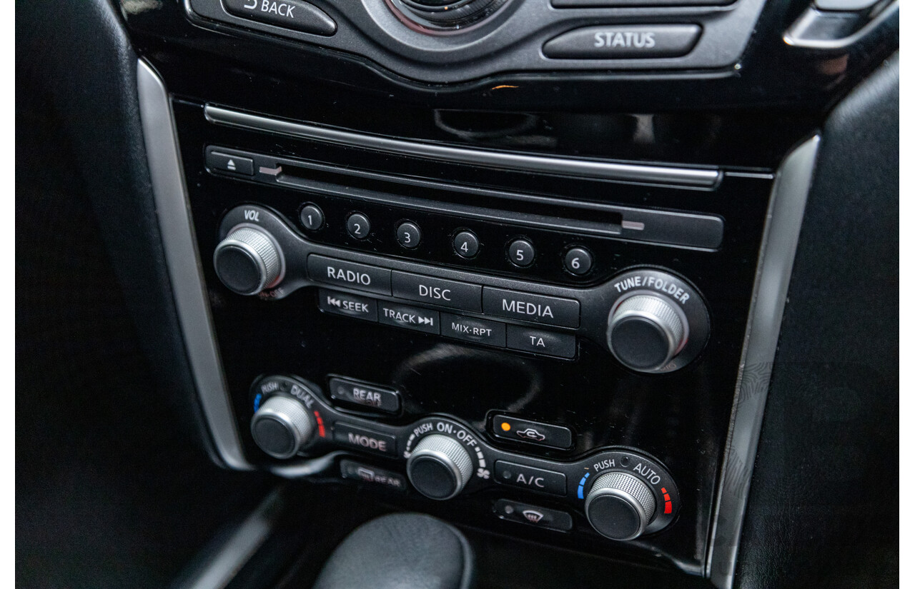 5/2017 Nissan Pathfinder ST R52 MY15 4d Wagon White V6 3.5L - 7 Seater