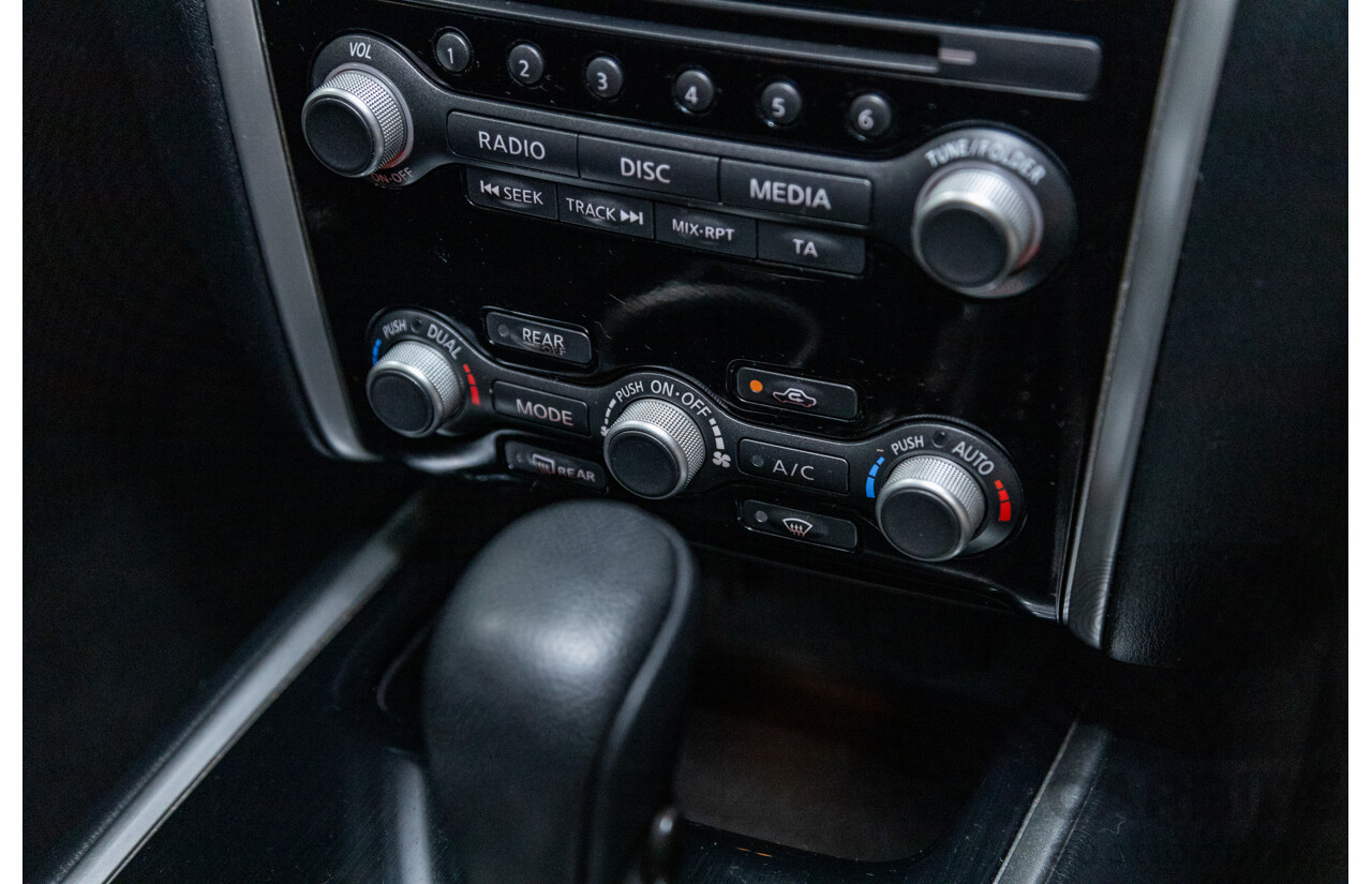 5/2017 Nissan Pathfinder ST R52 MY15 4d Wagon White V6 3.5L - 7 Seater