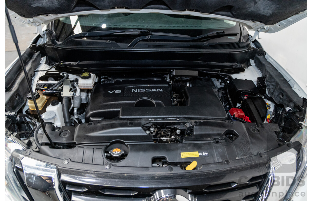 5/2017 Nissan Pathfinder ST R52 MY15 4d Wagon White V6 3.5L - 7 Seater