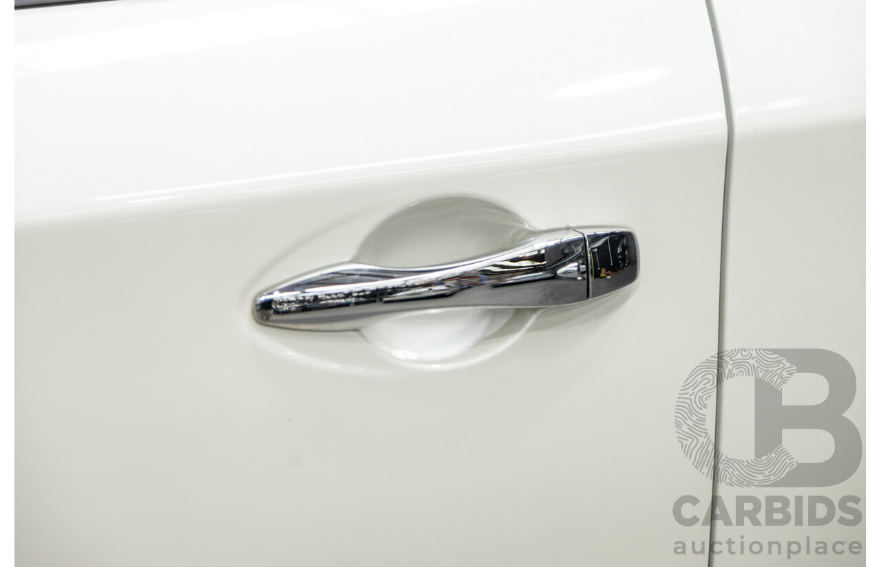 5/2017 Nissan Pathfinder ST R52 MY15 4d Wagon White V6 3.5L - 7 Seater