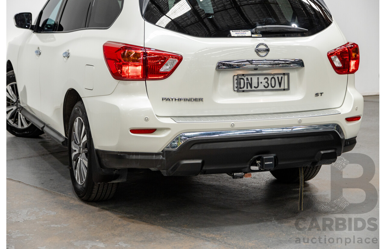 5/2017 Nissan Pathfinder ST R52 MY15 4d Wagon White V6 3.5L - 7 Seater