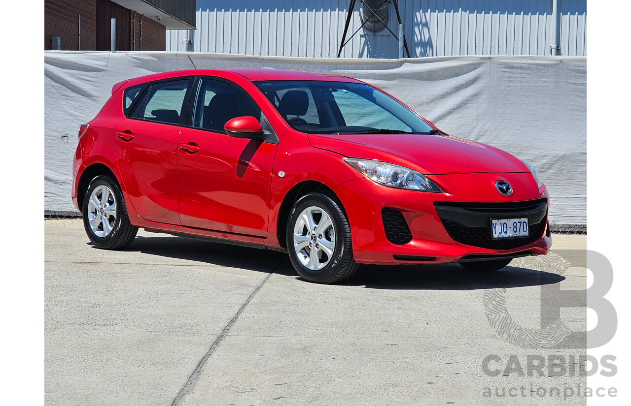 8/2013 Mazda Mazda3 NEO BL MY13 5d Hatchback Red 2.0L