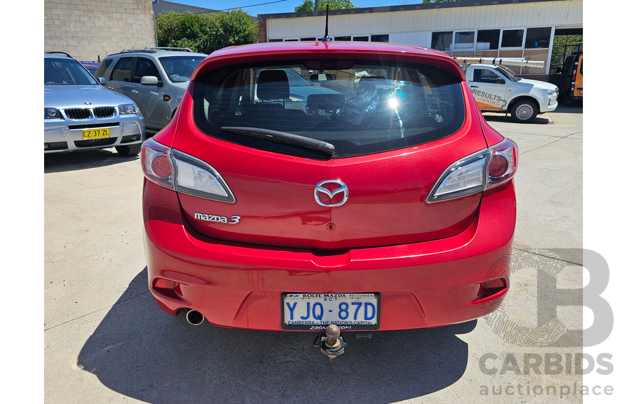 8/2013 Mazda Mazda3 NEO BL MY13 5d Hatchback Red 2.0L
