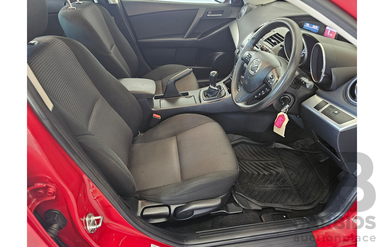 8/2013 Mazda Mazda3 NEO BL MY13 5d Hatchback Red 2.0L