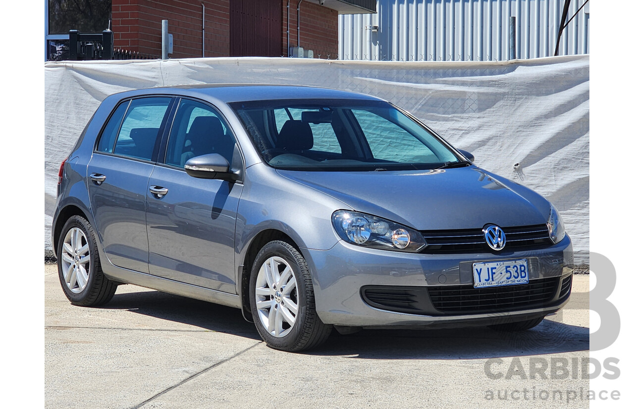 1/2010 Volkswagen Golf 103 TDI Comfortline 1K MY10 5d Hatchback Silver Or Chrome 2.0L