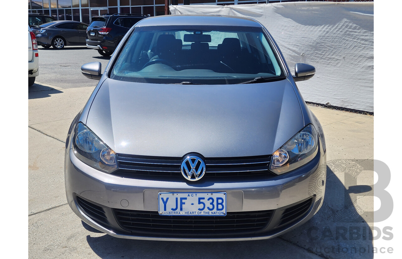 1/2010 Volkswagen Golf 103 TDI Comfortline 1K MY10 5d Hatchback Silver Or Chrome 2.0L