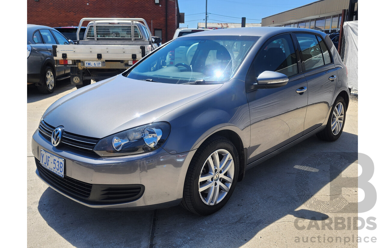 1/2010 Volkswagen Golf 103 TDI Comfortline 1K MY10 5d Hatchback Silver Or Chrome 2.0L
