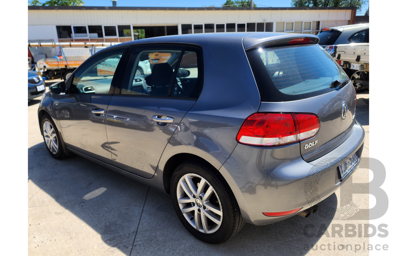 1/2010 Volkswagen Golf 103 TDI Comfortline 1K MY10 5d Hatchback Silver Or Chrome 2.0L