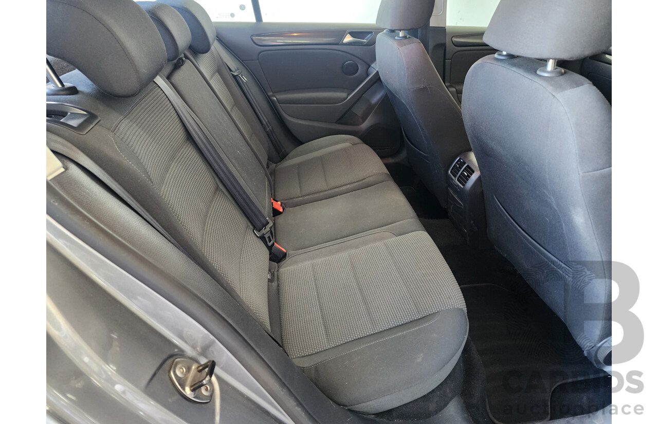 1/2010 Volkswagen Golf 103 TDI Comfortline 1K MY10 5d Hatchback Silver Or Chrome 2.0L