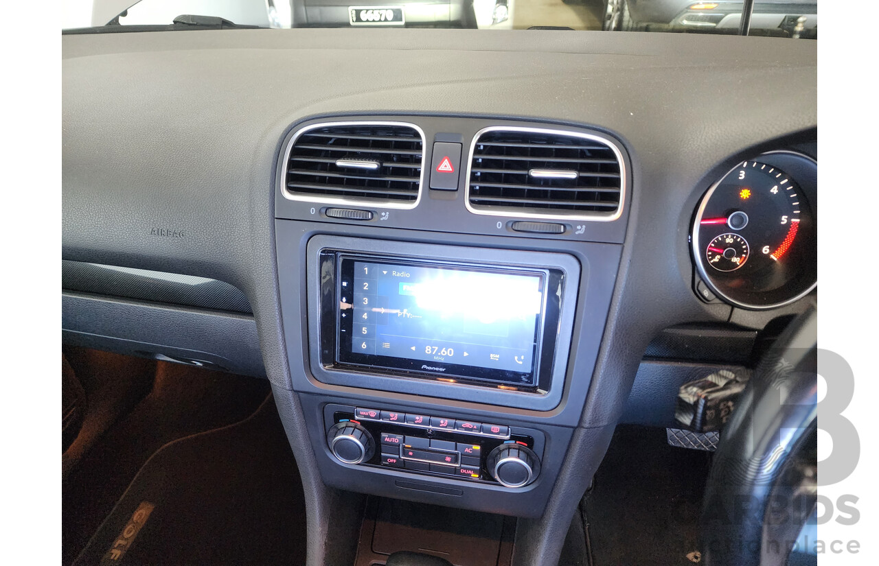 1/2010 Volkswagen Golf 103 TDI Comfortline 1K MY10 5d Hatchback Silver Or Chrome 2.0L