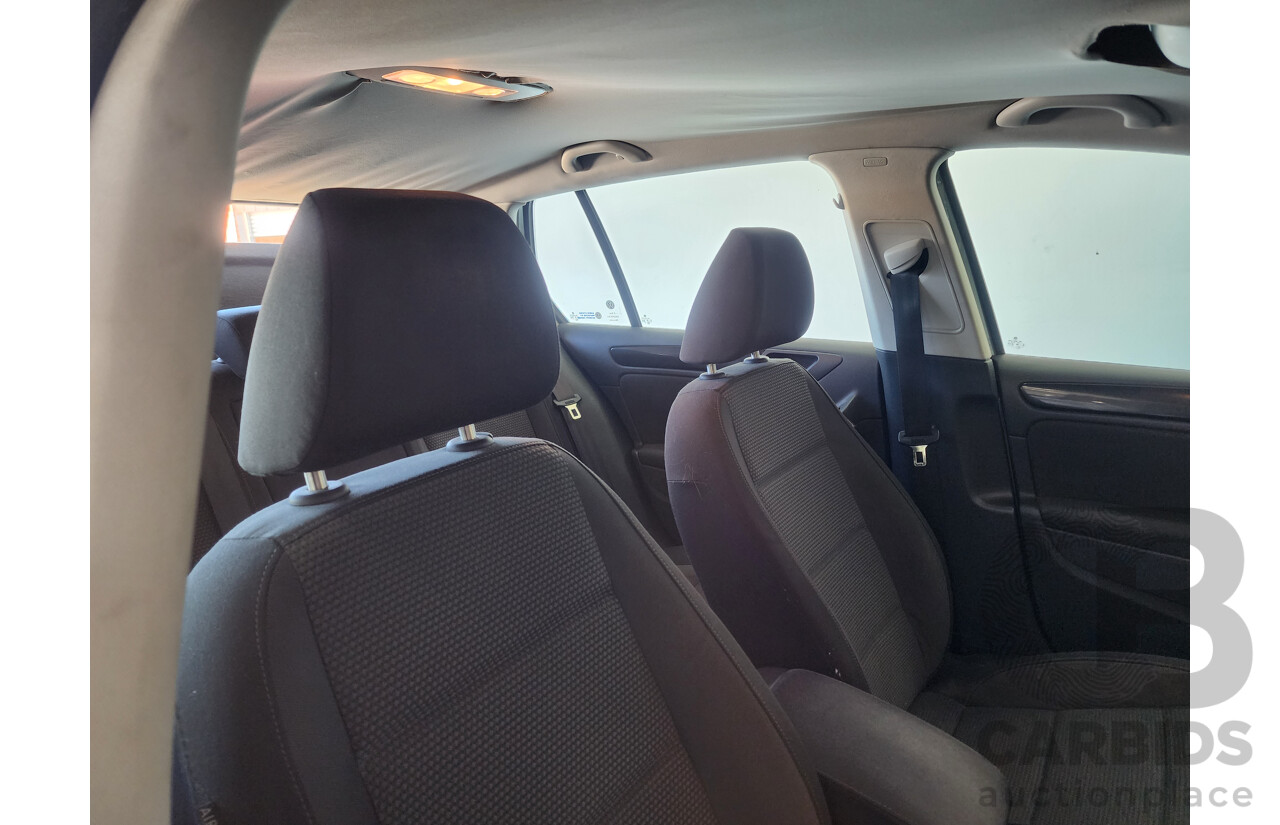 1/2010 Volkswagen Golf 103 TDI Comfortline 1K MY10 5d Hatchback Silver Or Chrome 2.0L