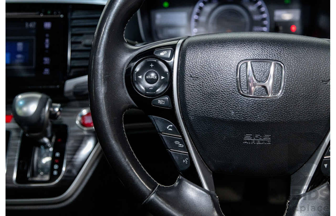 6/2016 Honda Odyssey Vti-L RC MY16 4d Wagon Carnelian Red 2.4L - 7 Seater