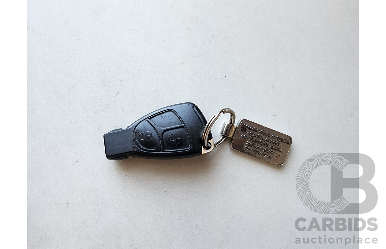 6/2004 Mercedes-Benz E240 Elegance 211 4d Sedan Silver 2.6L