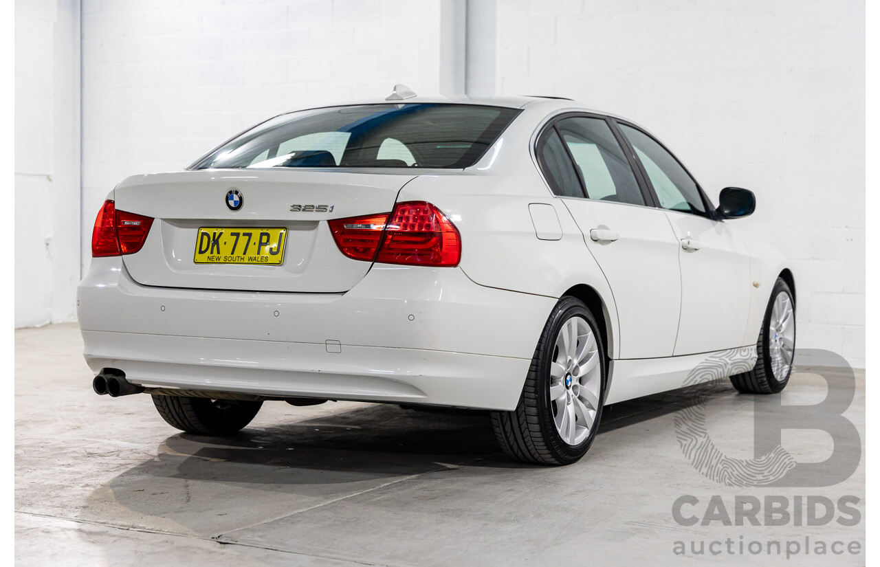9/2010 BMW 325i Exclusive E90 MY10 4d Sedan Alpine White 2.5L