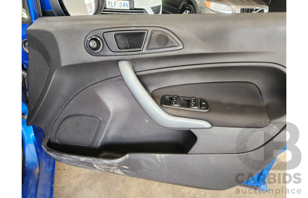 10/2014 Ford Fiesta Trend WZ 5d Hatchback Blue 1.5L