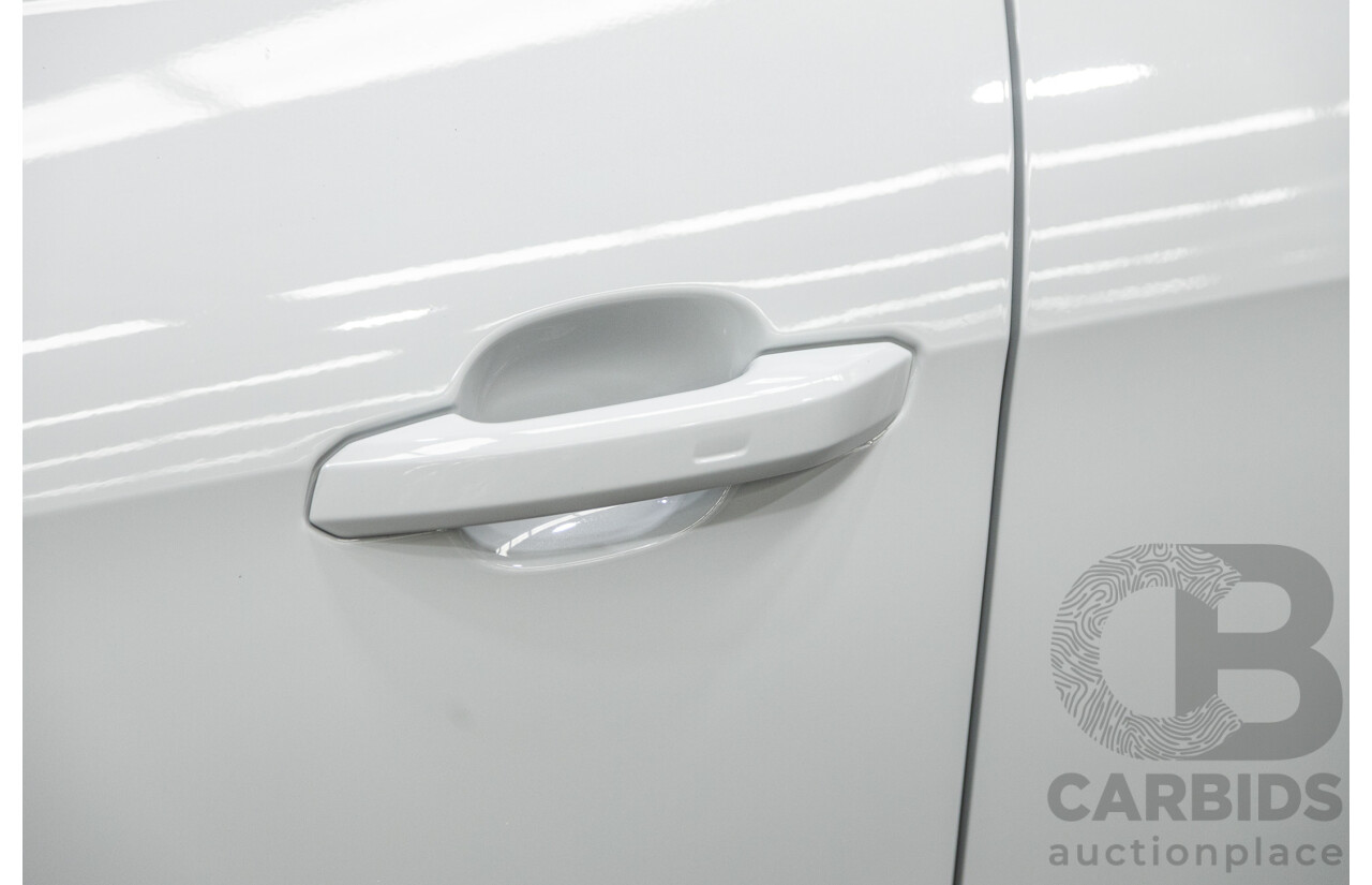 03/2022 Audi A4 45 TFSI S-Line Quattro (AWD) B9 MY22 4d Wagon White Turbo 2.0L