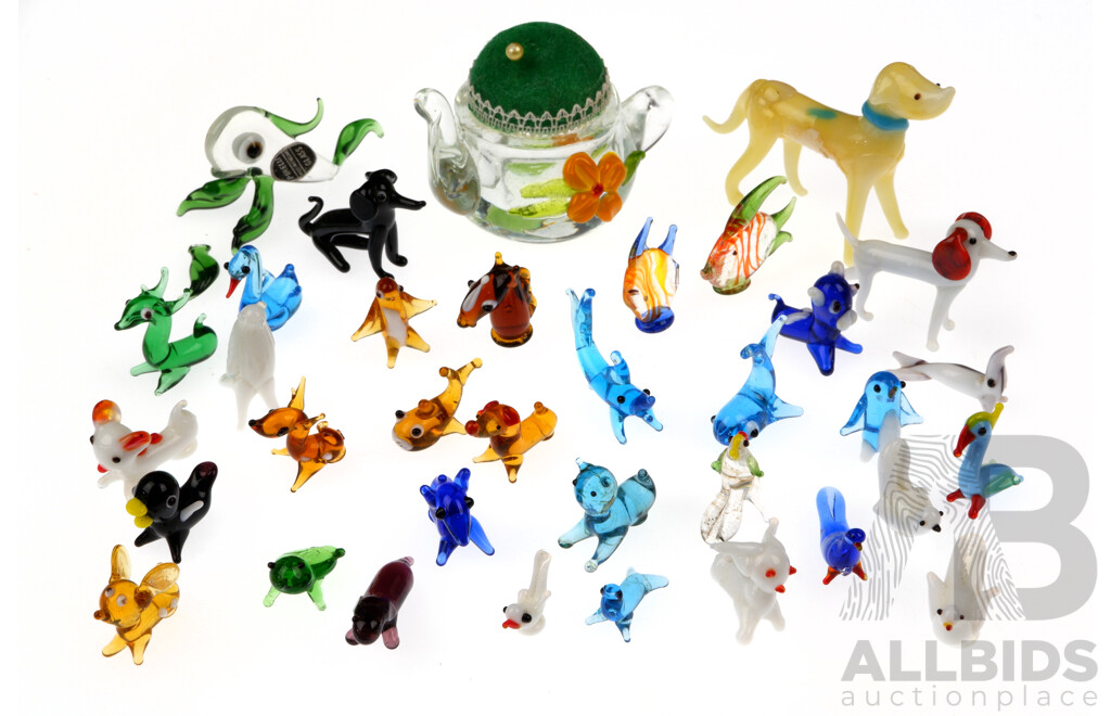 Large Collection Miniature Glass Animal Ornaments Including Set Five Graduating Elephants and More