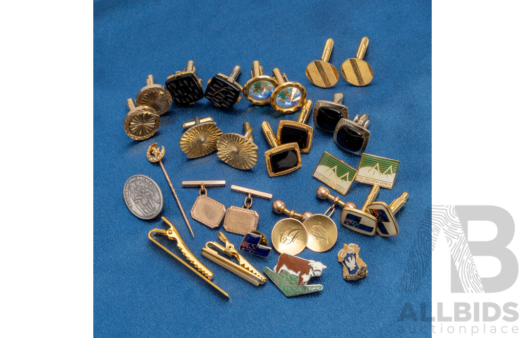 9x Assorted Cufflinks, 2x Tie Clips 4x Various Lapel Pins, 3x Tie Studs - Lot of 18