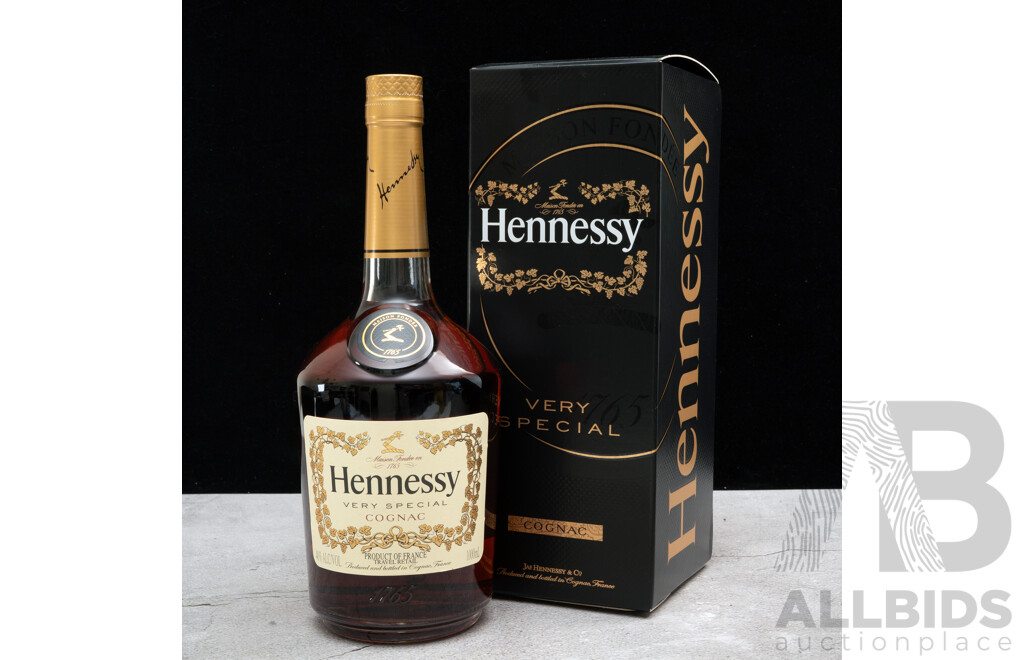 Hennessy Very Special Cognac in Original Box