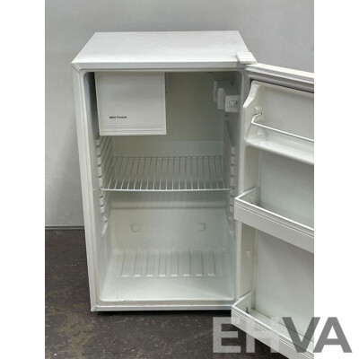 Kelvinator 140 Ltr Bar Fridge