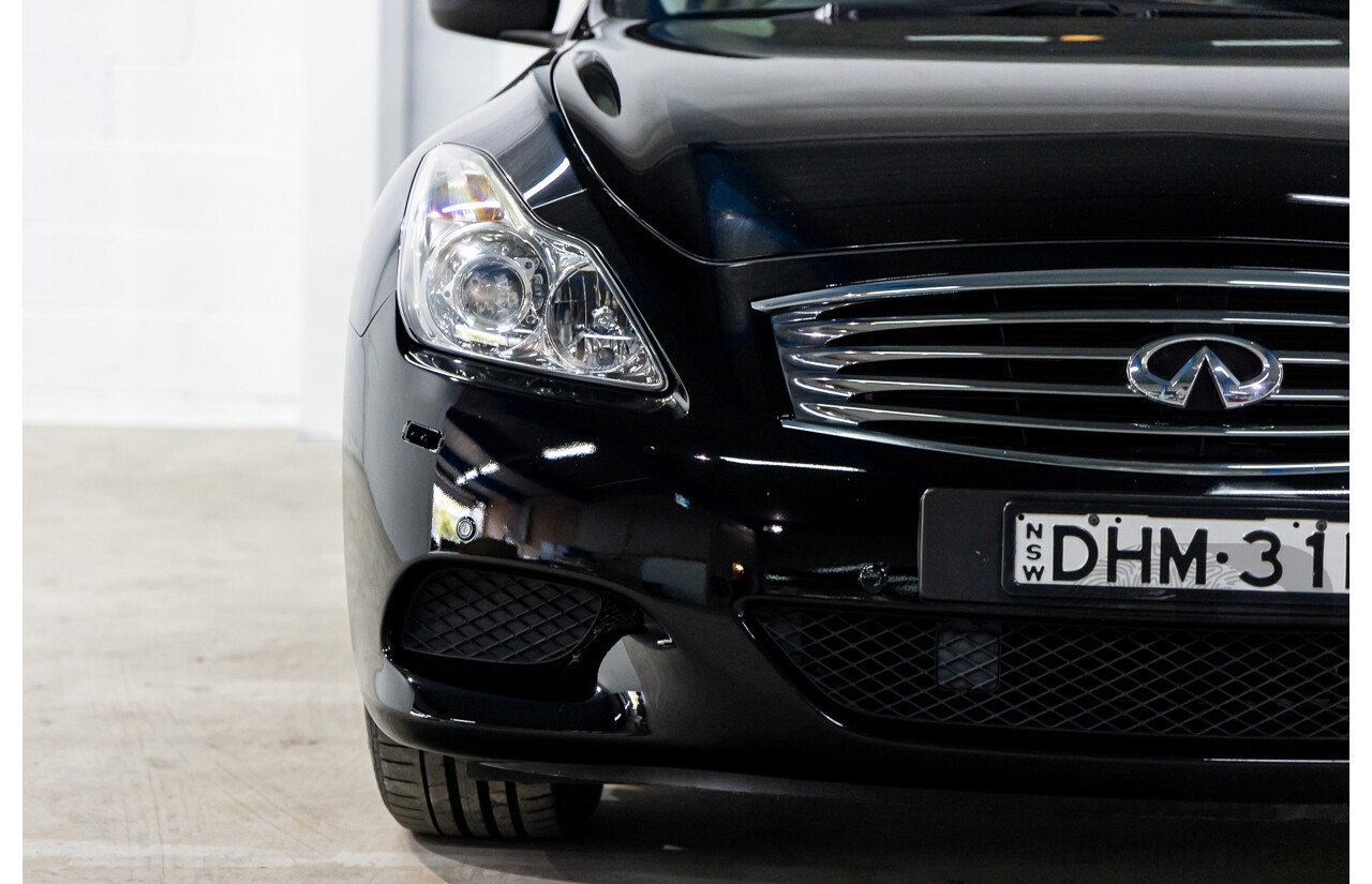 04/2016 Infiniti Q60 3.7 GT Premium (RWD) 2d Coupe Obsidian Black Metallic 3.7L