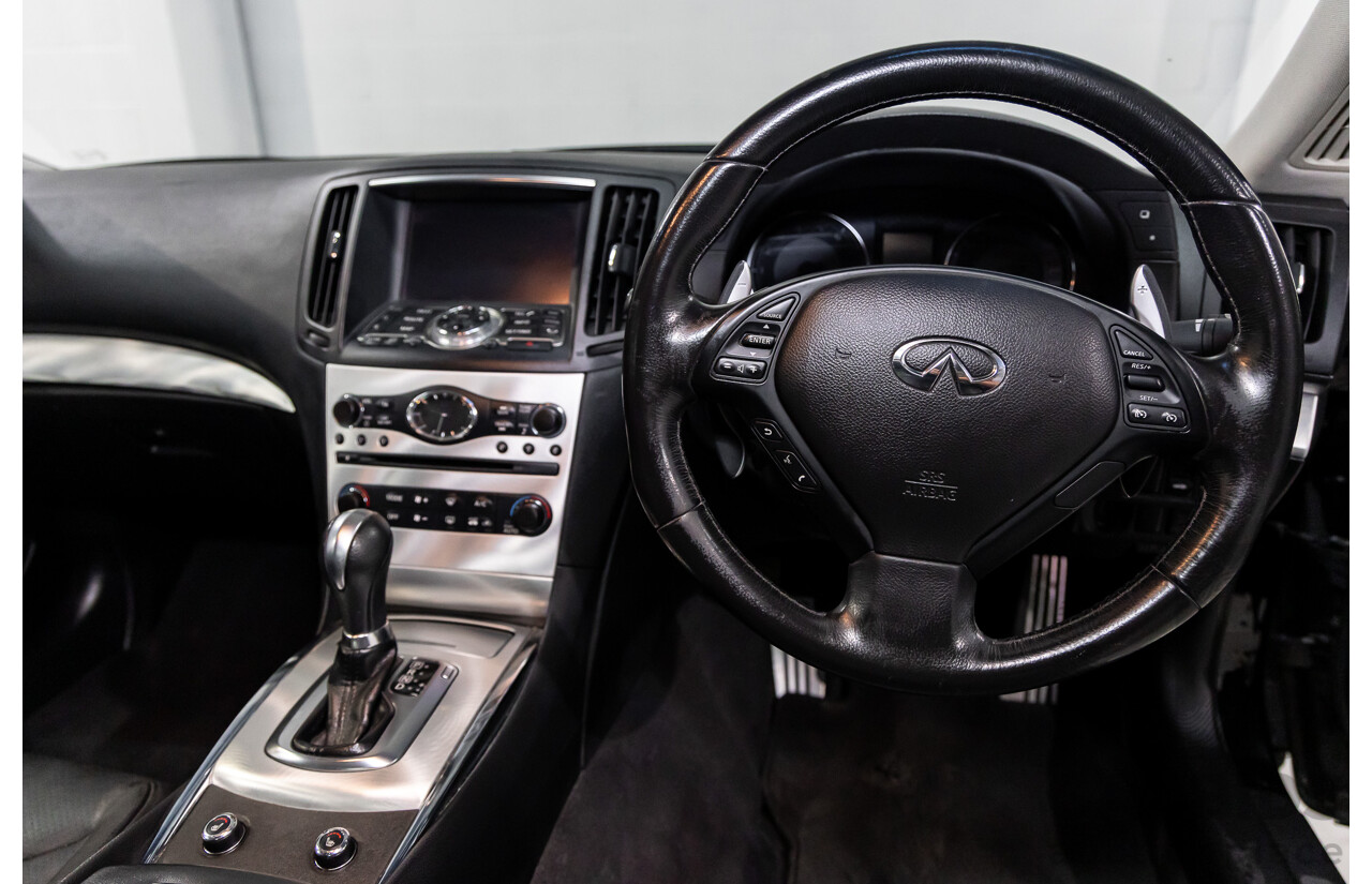 04/2016 Infiniti Q60 3.7 GT Premium (RWD) 2d Coupe Obsidian Black Metallic 3.7L