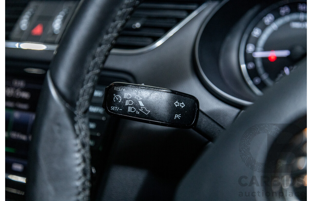 11/2015 Skoda Octavia Scout 135 TDI (4x4) NE MY15 4d Wagon Moon White Turbo Diesel 2.0L