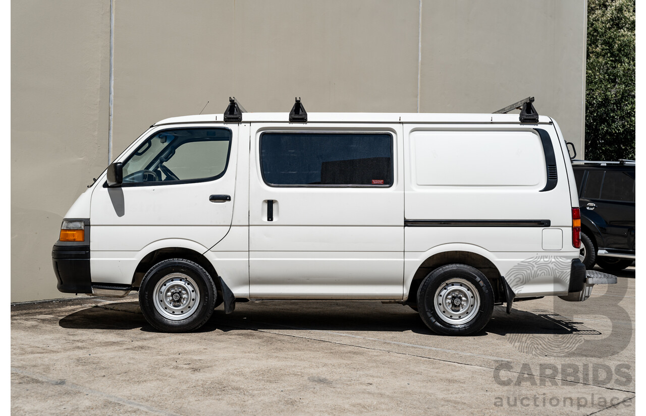 1/2000 Toyota Hiace  RZH103R 4d Van White 2.4L