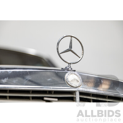 7/1984 Mercedes Benz 230 E W123 4d Sedan Blue 2.3L