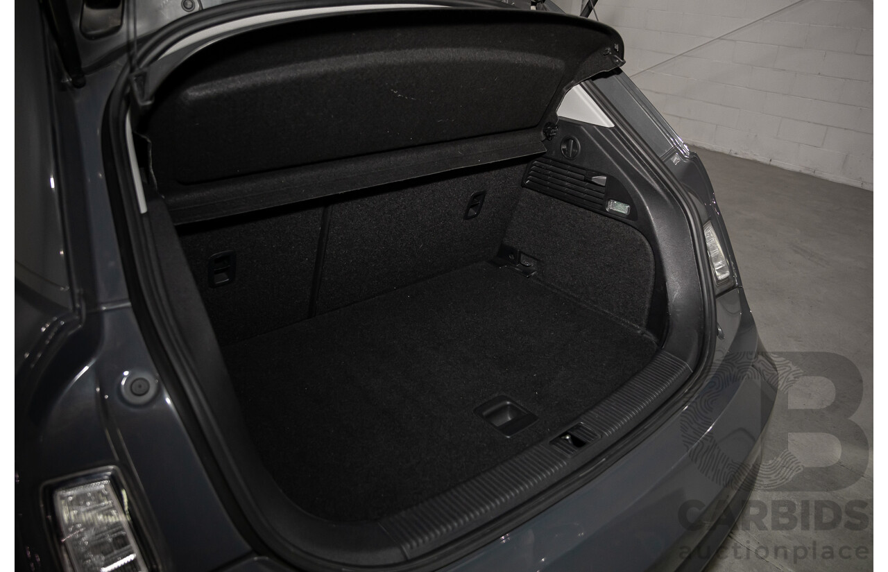 05/2016 Audi A1 Sportback 1.0 TFSI (FWD) 8X MY16 5d Hatchback Nano Grey Metallic Turbo 1.0L