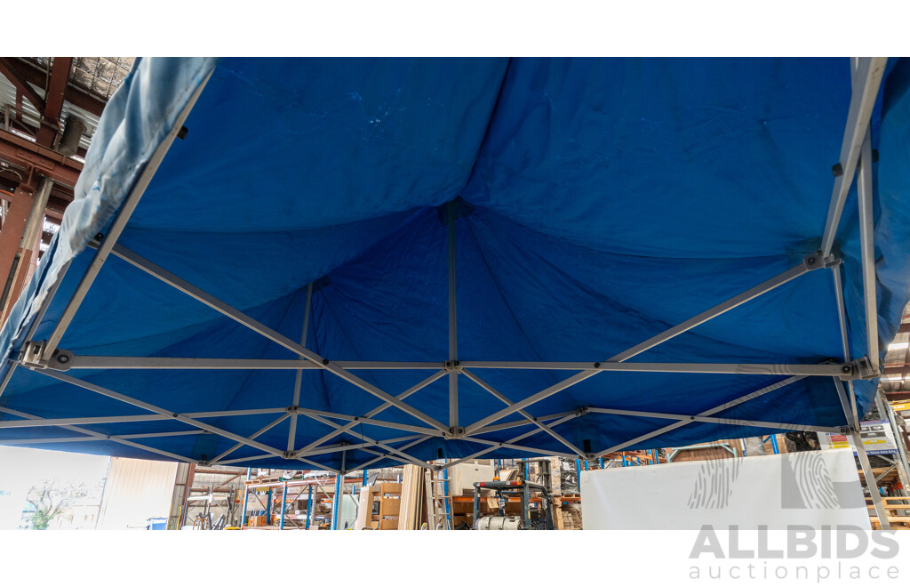 4.5m X 3.0m Quikshade Portable Pop Up Gazebo PRO -  Lot of Two