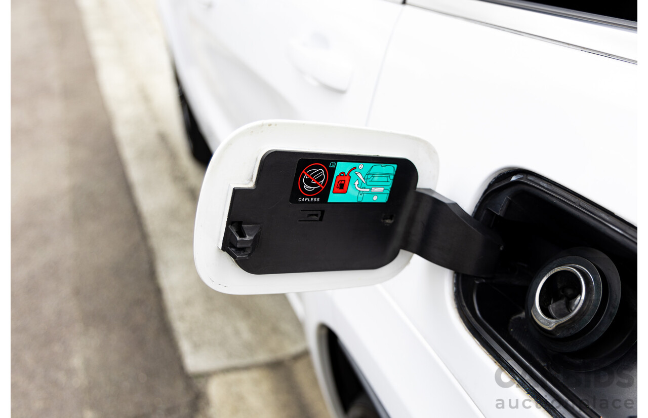 4/2014 Jeep Grand Cherokee SRT 8 (4x4) WK MY14 4d Wagon Bright White 6.4L