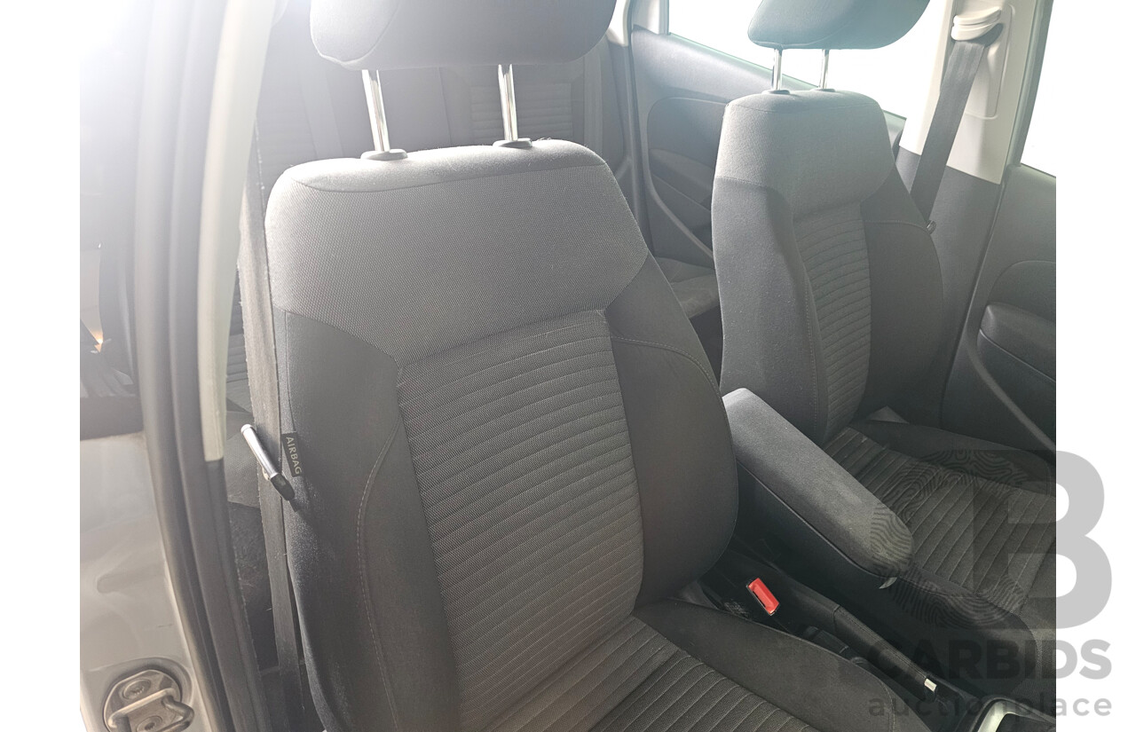 5/2012 Volkswagen Polo 66 TDI Comfortline 6R MY12 5d Hatchback Silver 1.6L