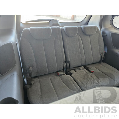 10/2007 Kia Grand Carnival (EX) VQ 4d Wagon Black 3.8L