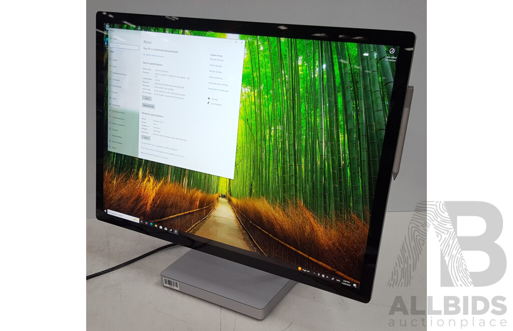 Microsoft (1707) Surface Studio 2 Intel Core i7 (7820HQ) 2.90GHz-3.90GHz 4-Core CPU 28-Inch Touchscreen All-in-One Computer
