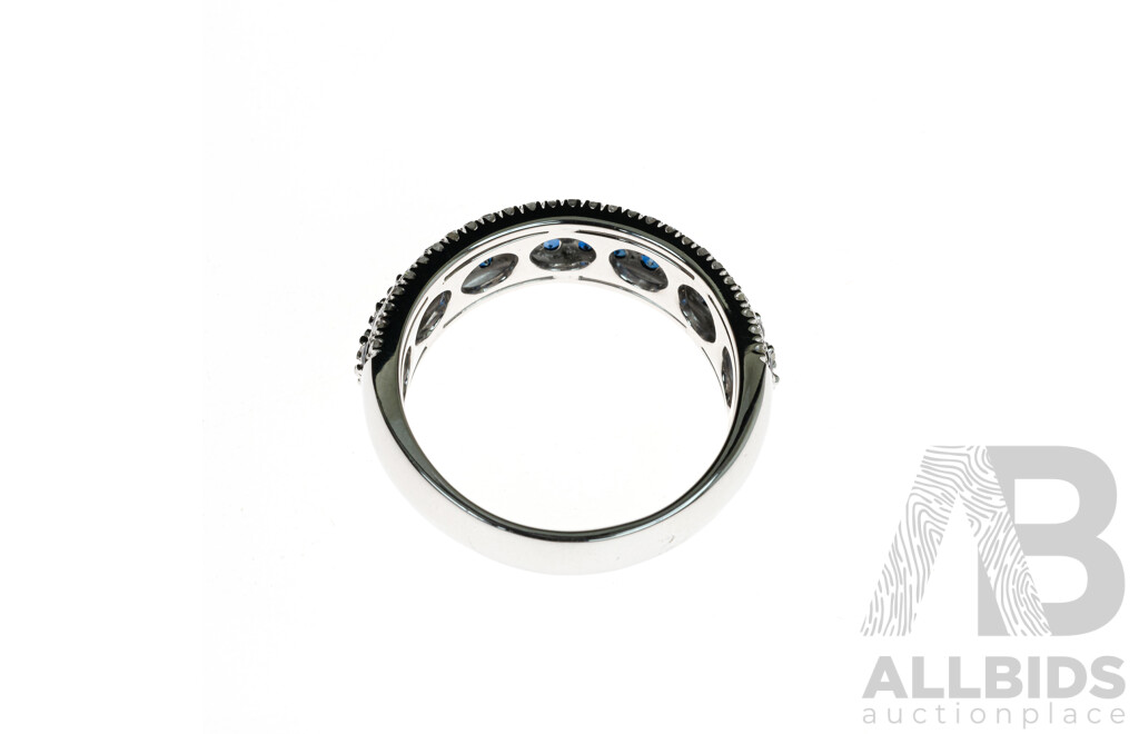 14ct Sapphire (1.25ct) & Diamond Set Ring, TDW 0.31ct, Size P, 5.49 Grams