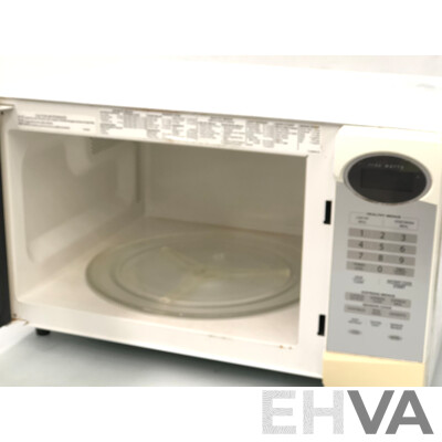 Sharp Carousel Sensor 1100 Watt Microwave Oven