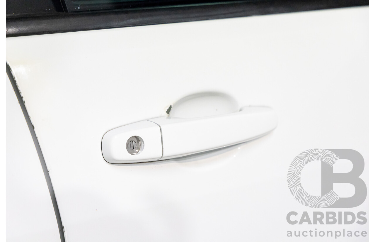 8/2008 Holden Commodore (Dual Fuel) 60th Anniversary VE MY09.5 4d Sedan Heron White V6 3.6L