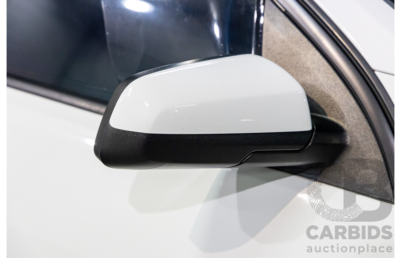 8/2008 Holden Commodore (Dual Fuel) 60th Anniversary VE MY09.5 4d Sedan Heron White V6 3.6L