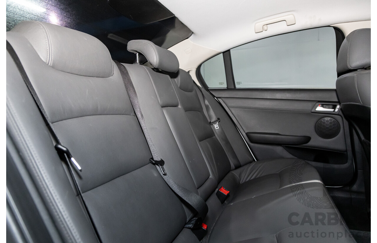 8/2008 Holden Commodore (Dual Fuel) 60th Anniversary VE MY09.5 4d Sedan Heron White V6 3.6L