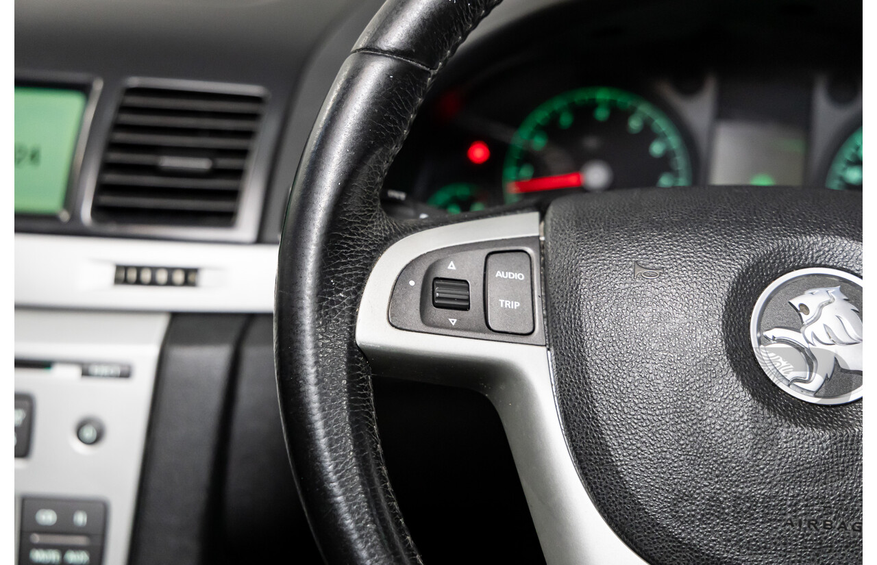 8/2008 Holden Commodore (Dual Fuel) 60th Anniversary VE MY09.5 4d Sedan Heron White V6 3.6L