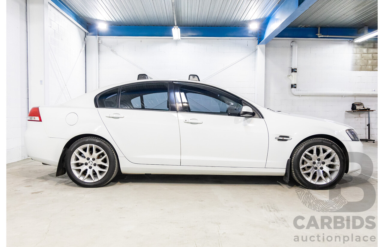 8/2008 Holden Commodore (Dual Fuel) 60th Anniversary VE MY09.5 4d Sedan Heron White V6 3.6L