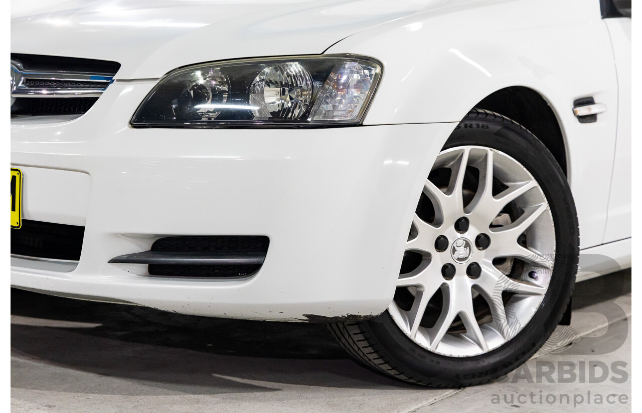 8/2008 Holden Commodore (Dual Fuel) 60th Anniversary VE MY09.5 4d Sedan Heron White V6 3.6L
