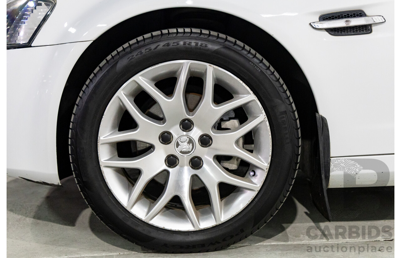 8/2008 Holden Commodore (Dual Fuel) 60th Anniversary VE MY09.5 4d Sedan Heron White V6 3.6L